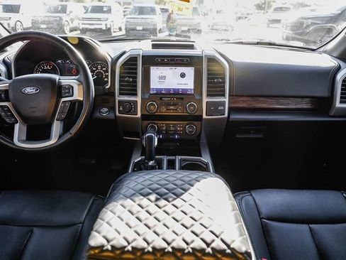 Used 2019 Ford F150 Lariat w/ FX4 Off-Road Package AWD/4WD image 12