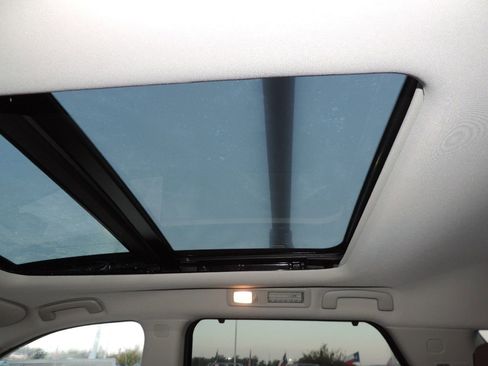 New 2025 Nissan Pathfinder Platinum w/ Cargo Package image 18