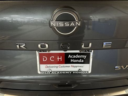 Used 2023 Nissan Rogue SV w/ SV Premium B Package image 26