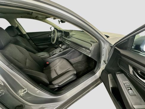 Used 2023 Honda Accord EX image 29