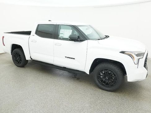 New 2025 Toyota Tundra SR5 image 27