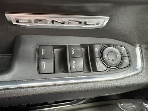 Used 2023 GMC Sierra 1500 Denali AWD/4WD image 24