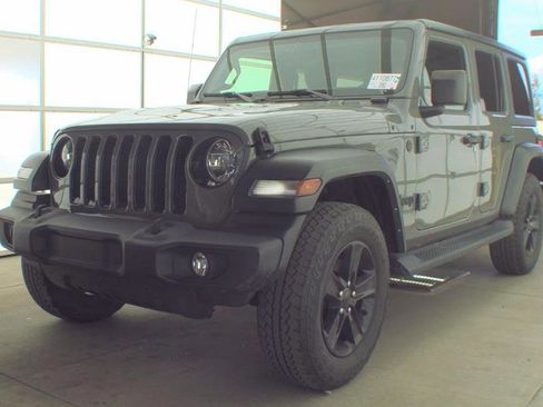 Used 2021 Jeep Wrangler Unlimited Sport AWD/4WD image 4