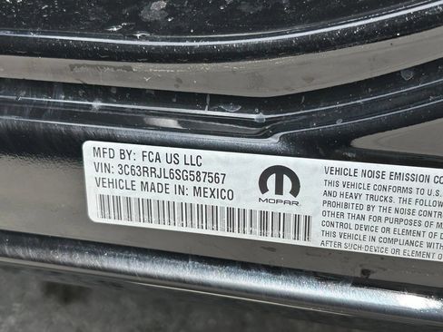 Used 2025 RAM 3500 Laramie w/ Max Tow Package AWD/4WD image 52