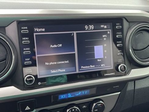 Used 2022 Toyota Tacoma SR5 image 12