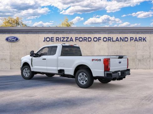 New 2026 Ford F350 XLT w/ FX4 Off-Road Package AWD/4WD image 4