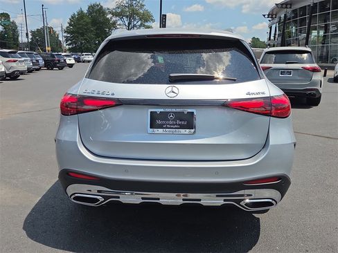 New 2025 Mercedes-Benz GLC 350e 4MATIC image 4