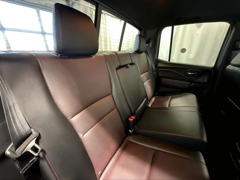 Used 2022 Honda Ridgeline Black Edition image 16