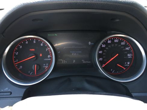 Used 2018 Toyota Camry XSE FWD image 2