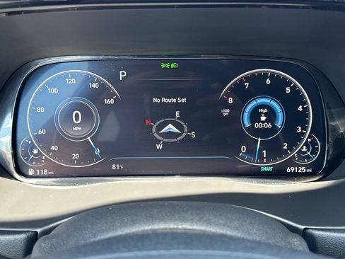 Used 2021 Hyundai Palisade Limited w/ Winter Package FWD image 32