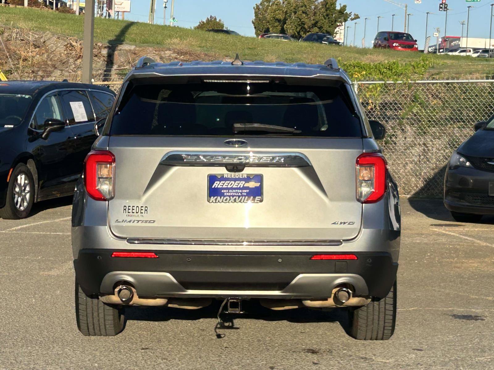 Used 2022 Ford Explorer Limited AWD/4WD image 6