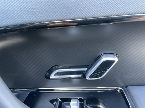 Used 2024 Land Rover Range Rover Sport SV image 19