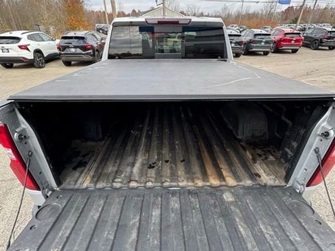 Used 2021 Chevrolet Silverado 1500 LT Trail Boss w/ Convenience Package II image 4