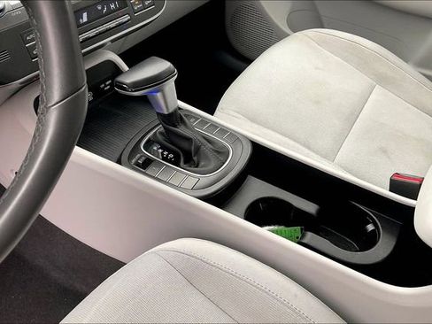 Certified 2024 Hyundai Kona SEL image 18