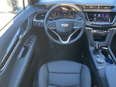 New 2025 Cadillac XT6 Premium Luxury image 33
