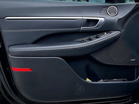 Used 2022 Hyundai Sonata Limited w/ Cargo Package image 26