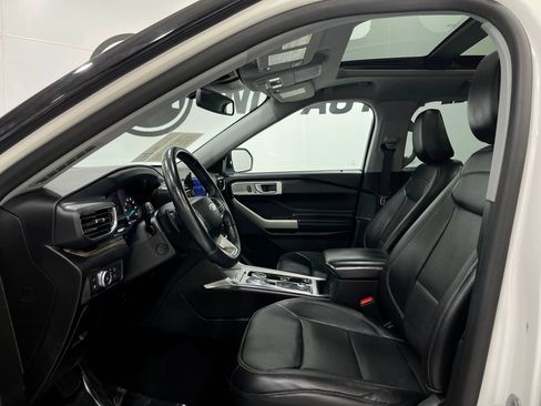 Used 2021 Ford Explorer Limited w/ Hybrid Equipment Group 310A AWD/4WD image 13