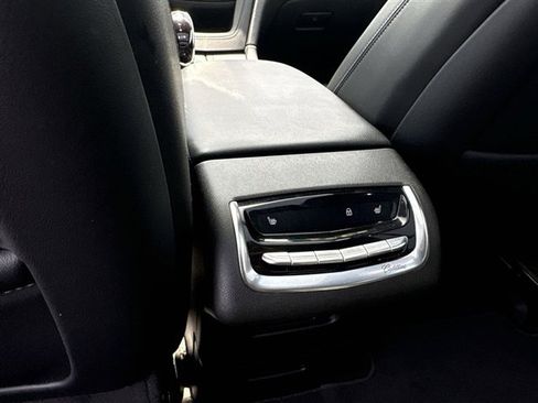 Certified 2023 Cadillac XT6 Premium Luxury AWD/4WD image 22