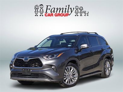 Used 2024 Toyota Highlander Platinum