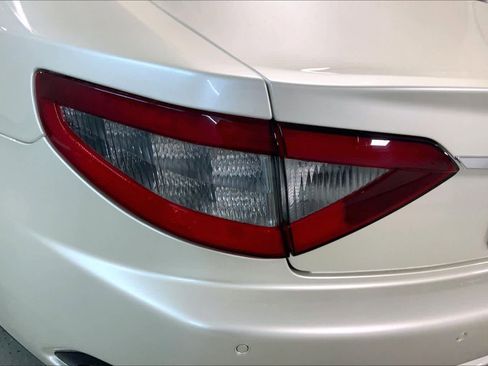 Used 2013 Maserati GranTurismo Sport image 28