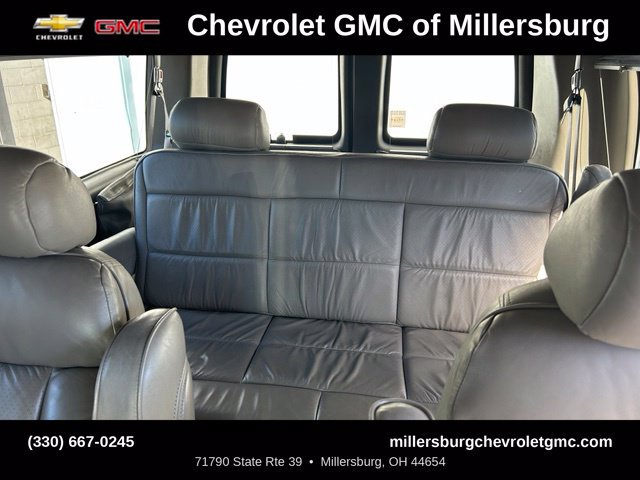 Used 2004 GMC Savana 1500 w/ Preferred Equipment Group RWD image 27