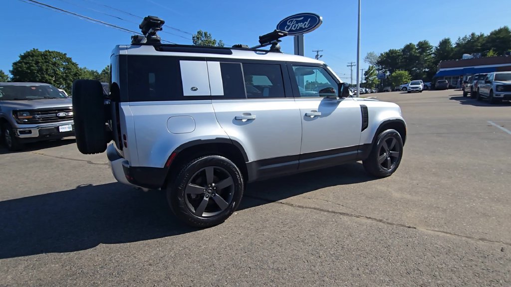 Used 2024 Land Rover Defender 110 S AWD/4WD image 20
