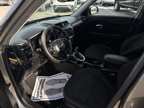 Used 2018 Kia Soul w/ Convenience Package image 10