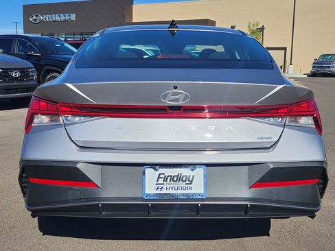 New 2026 Hyundai Elantra Blue image 5