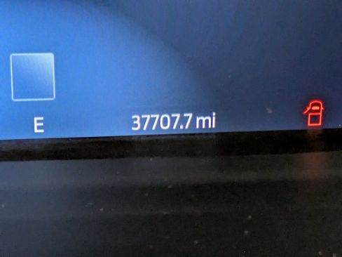 Used 2022 Ford F150 Lightning Lariat w/ Equipment Group 511A High image 17