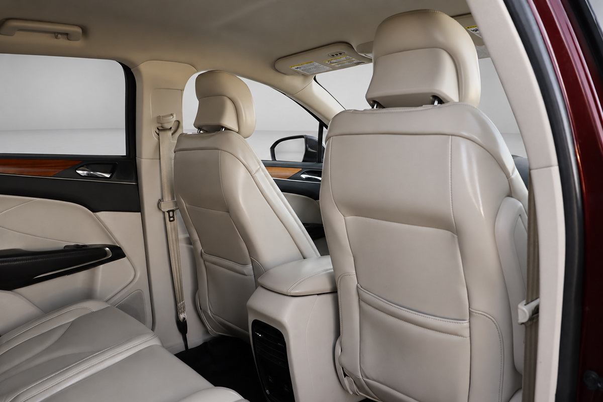 Used 2019 Lincoln MKC Select w/ Select Plus Package FWD image 15