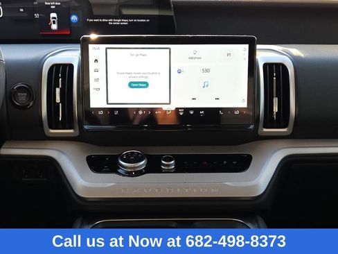 New 2025 Ford Expedition Active image 12