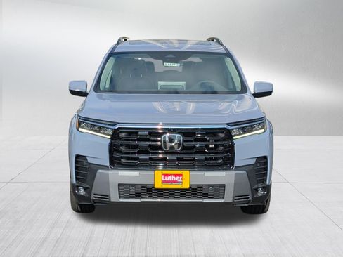 New 2026 Honda Pilot Elite image 2