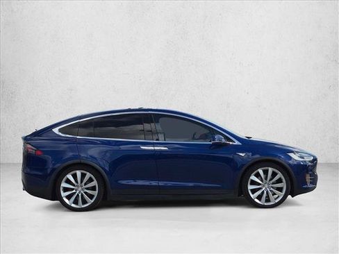 Used 2016 Tesla Model X 90D AWD/4WD image 4