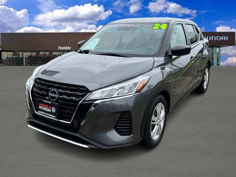 Used 2024 Nissan Kicks S FWD image 1