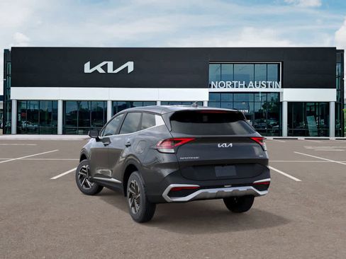 New 2025 Kia Sportage LX image 4