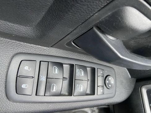 Used 2020 RAM 1500 Tradesman w/ Chrome Appearance Group image 19