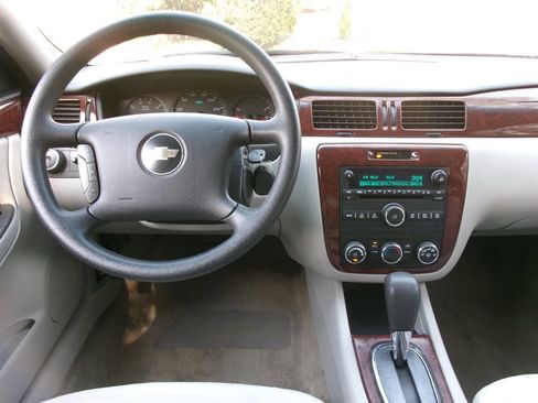 Used 2008 Chevrolet Impala LS image 31