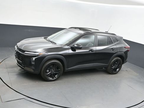 New 2026 Chevrolet Trax ACTIV w/ Sunroof Package image 32