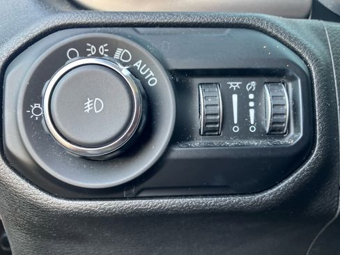 Used 2020 Jeep Wrangler Unlimited Sport S image 14