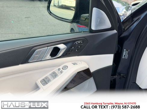 Used 2020 BMW X7 M50i w/ Dynamic Handling Package AWD/4WD image 15