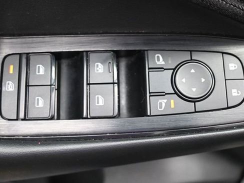 Used 2023 Nissan Rogue S AWD/4WD image 7