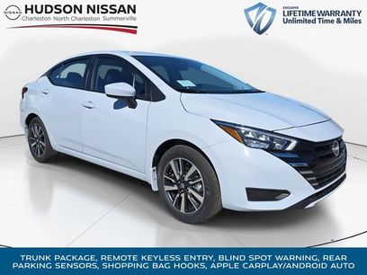 New 2025 Nissan Versa SV w/ Trunk Package