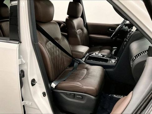 Used 2021 Nissan Armada Platinum image 8