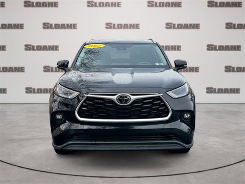Used 2022 Toyota Highlander XLE image 8