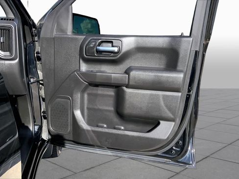 Certified 2021 Chevrolet Silverado 1500 Custom RWD image 22