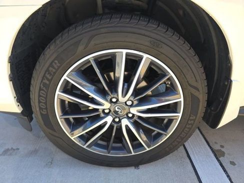 Used 2016 INFINITI QX60 Luxe w/ Deluxe Technology Package image 10