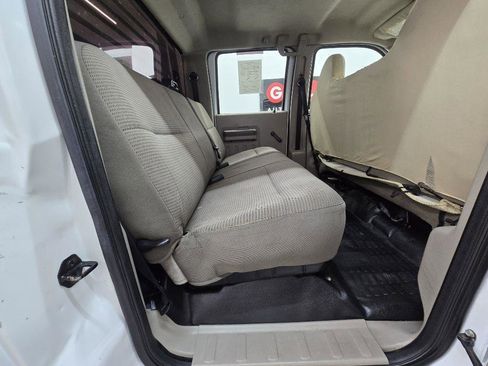 Used 2010 Ford F250 XL AWD/4WD image 16