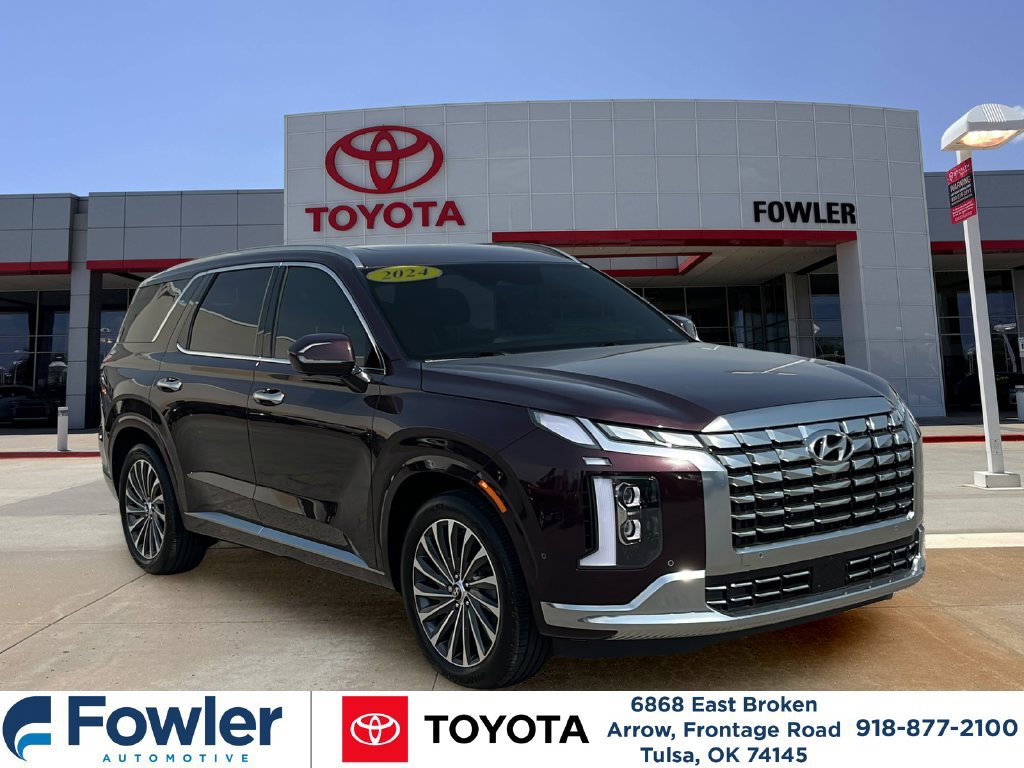 Used 2024 Hyundai Palisade Calligraphy FWD image 4