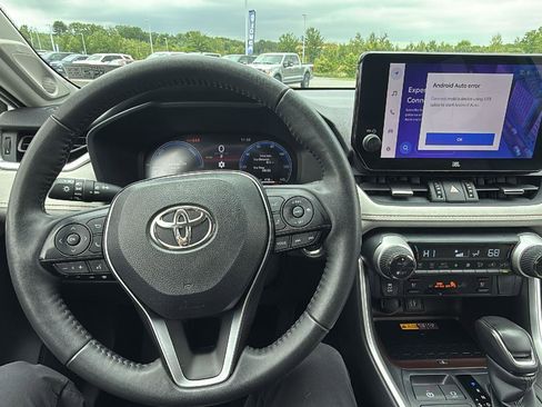 Used 2025 Toyota RAV4 Limited w/ Advanced Technology Package AWD/4WD image 27