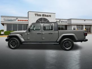 Used 2022 Jeep Gladiator Overland w/ Popular Equipment Package AWD/4WD video 2